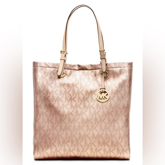 Michael Kors Tote - Picture 2 of 9